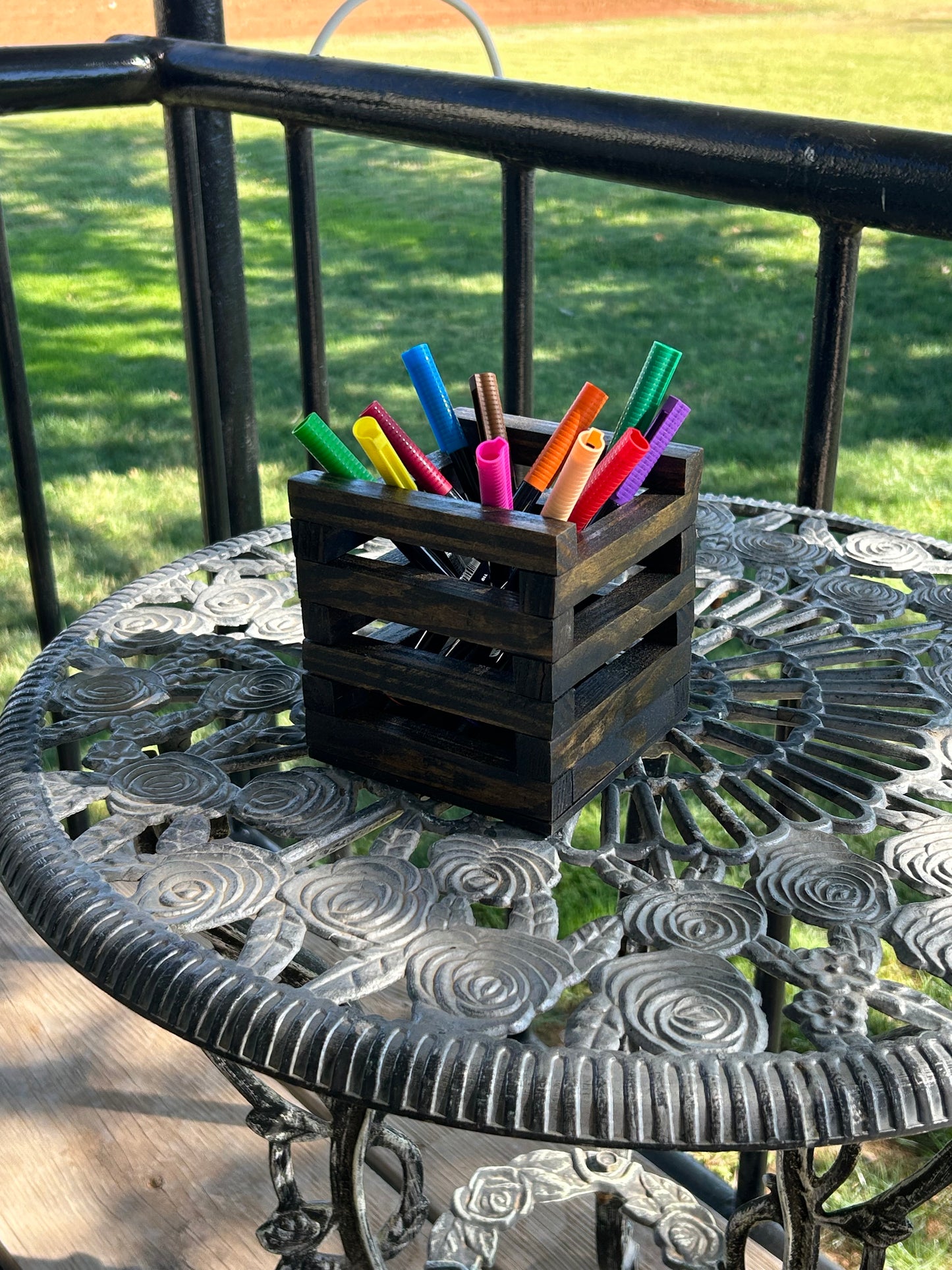 Pen holder