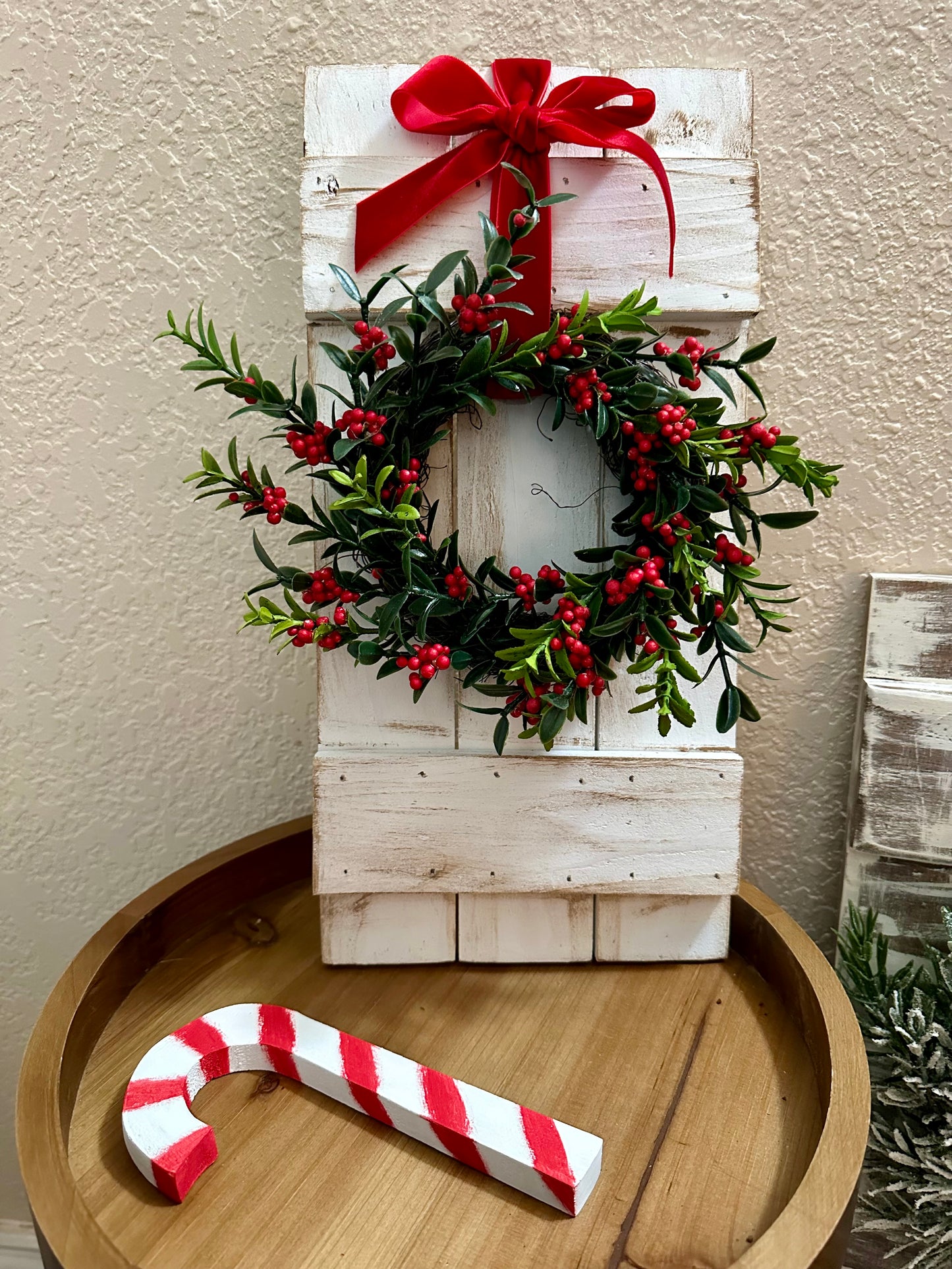 Christmas Farmhouse Shutter Decor